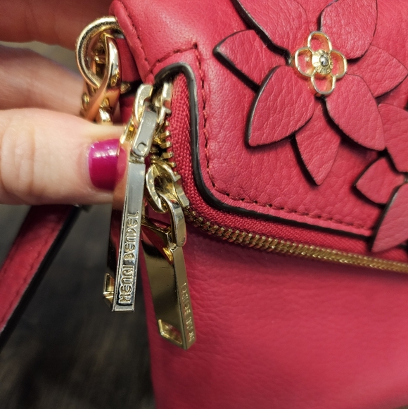 Henri Bendel Red Debutante Asymmetric Clutch Wristlet with Floral Appliqué - Picture 3 of 13